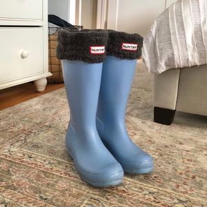 hunter boots with socks